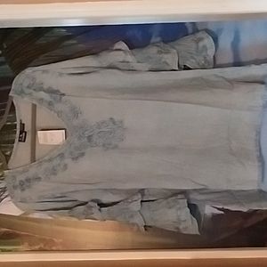 S.R. Fashions lightweight top